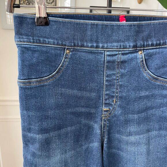 Spanx 20231R Cropped Flare Denim Jeans Medium Wash Dip Dye Hem S - Picture 5 of 7